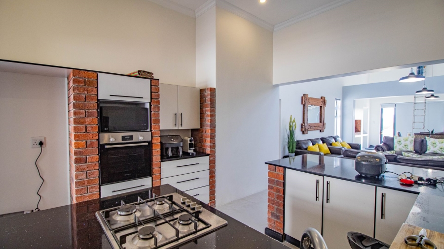 3 Bedroom Property for Sale in Britannia Beach Estate Western Cape